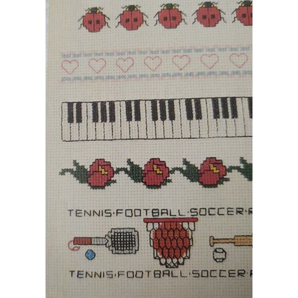 Mini Motif Borders 1983 Chicks, Ladybugs, Ducks, Bees, Cupcakes Hearts, Piano - Picture 5 of 7